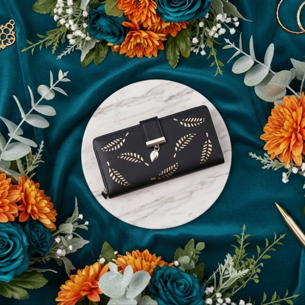 Wallet ~ NEW - Picture 2 of 12